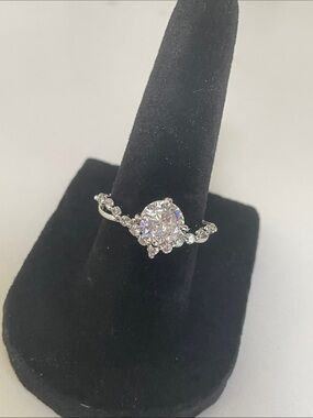 Silver tone Cubic Zirconia Halo Ring B11